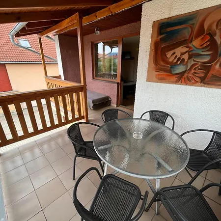 Siesta Grand بيت ضيافة 3*